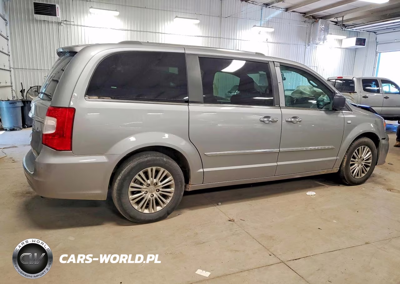 2014 Chrysler Town & Country Touring L VIN:2C4RC1CG3ER297260 - 3