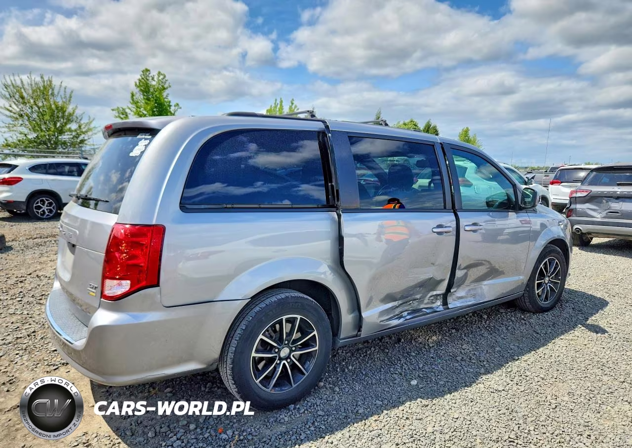 2018 Dodge Grand Caravan Gt VIN:2C4RDGEG0JR346244 - 3