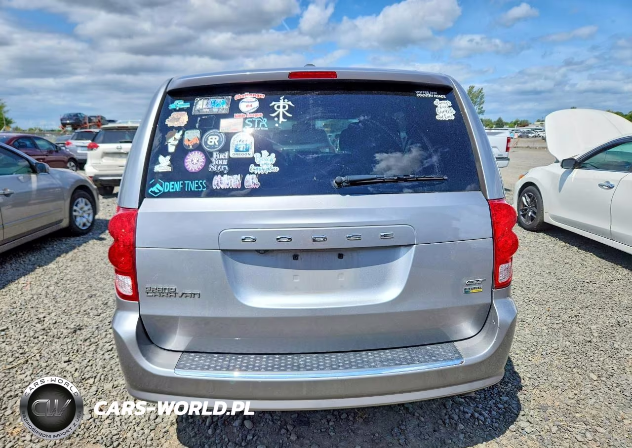 2018 Dodge Grand Caravan Gt VIN:2C4RDGEG0JR346244 - 6