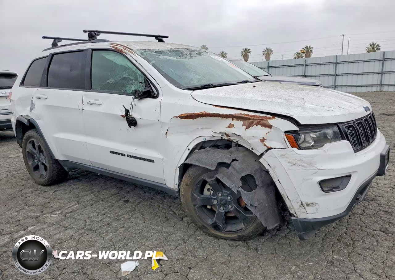 2019 Jeep Grand Cherokee Laredo VIN:1C4RJFAG8KC620387 - 4