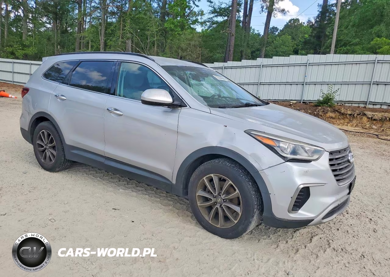 2017 Hyundai Santa Fe Se VIN:KM8SMDHF8HU177361 - 4