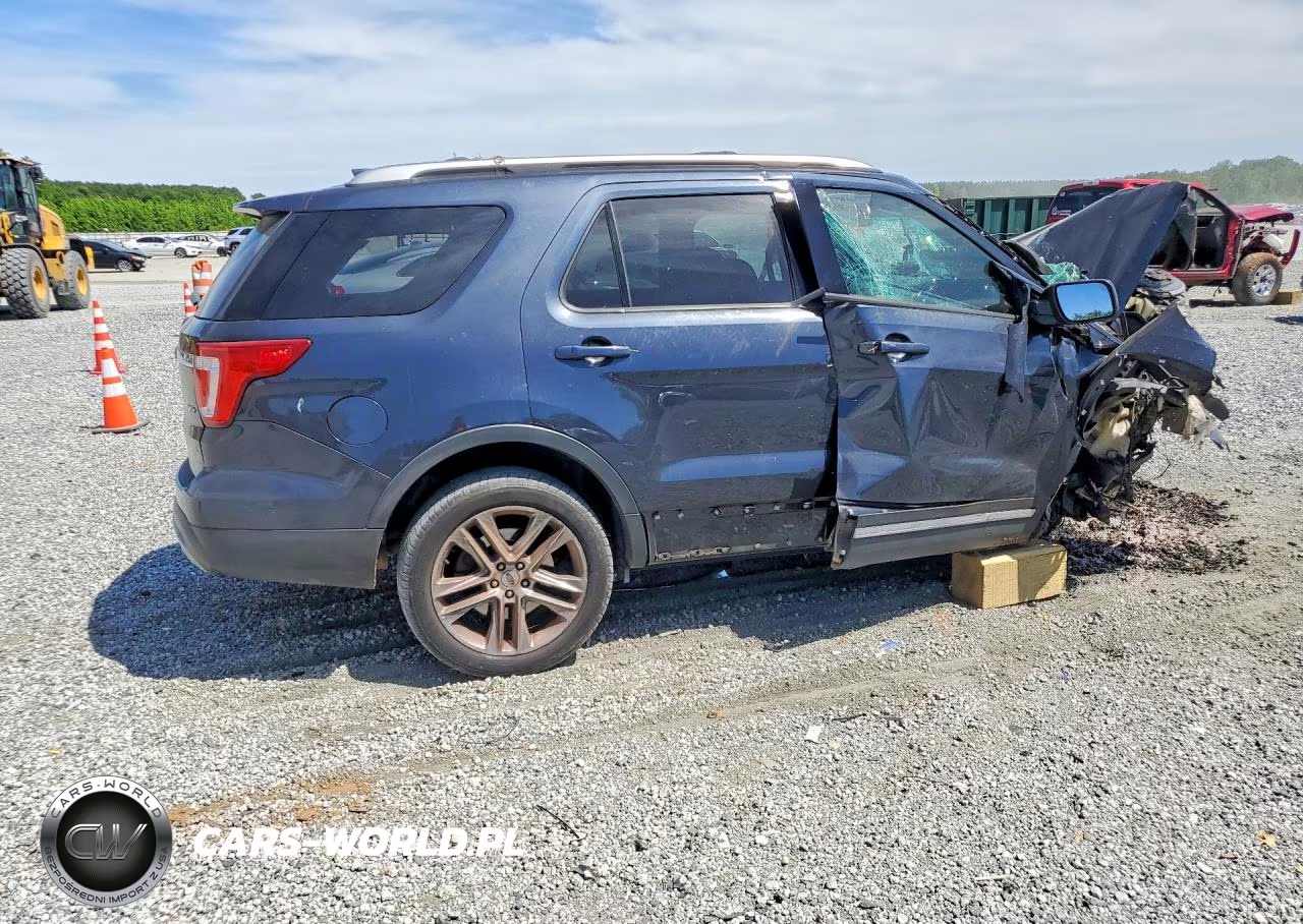 2017 Ford Explorer Xlt VIN:1FM5K8D89HGA09745 - 3