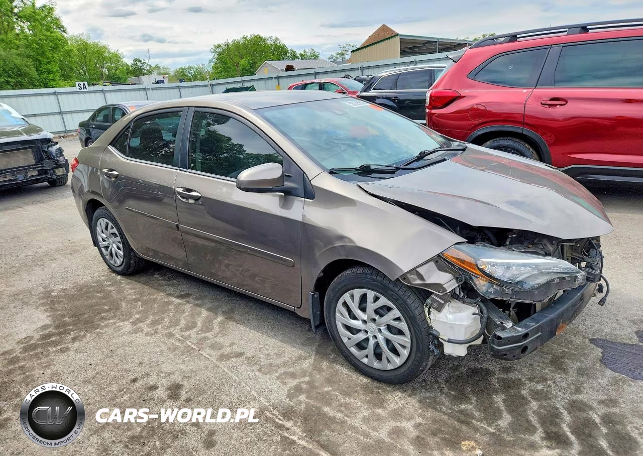 2017 Toyota Corolla Le VIN:2T1BURHE9HC773021 - 4