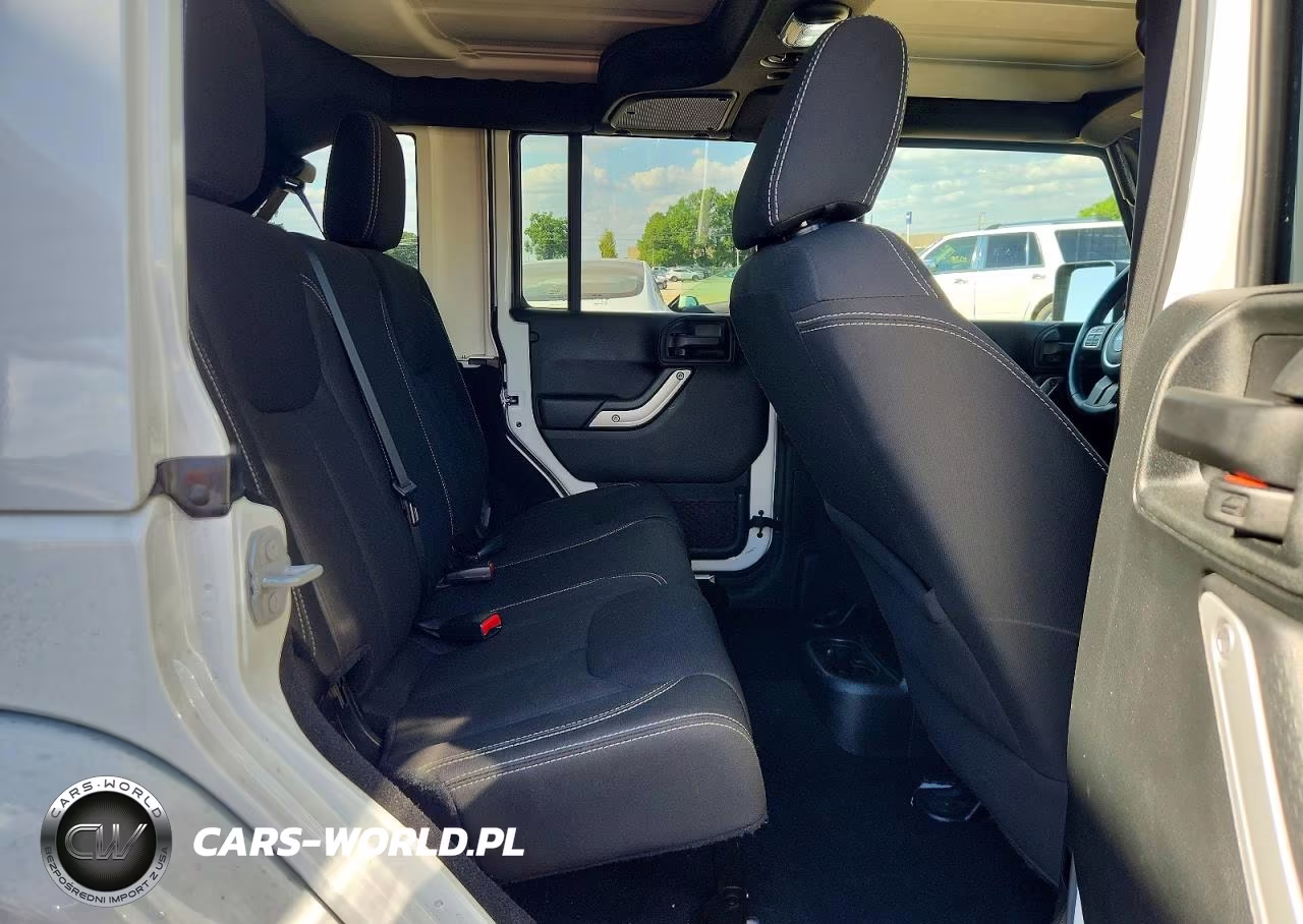 2017 Jeep Wrangler Unlimited Sahara VIN:1C4BJWEG2HL554844 - 10