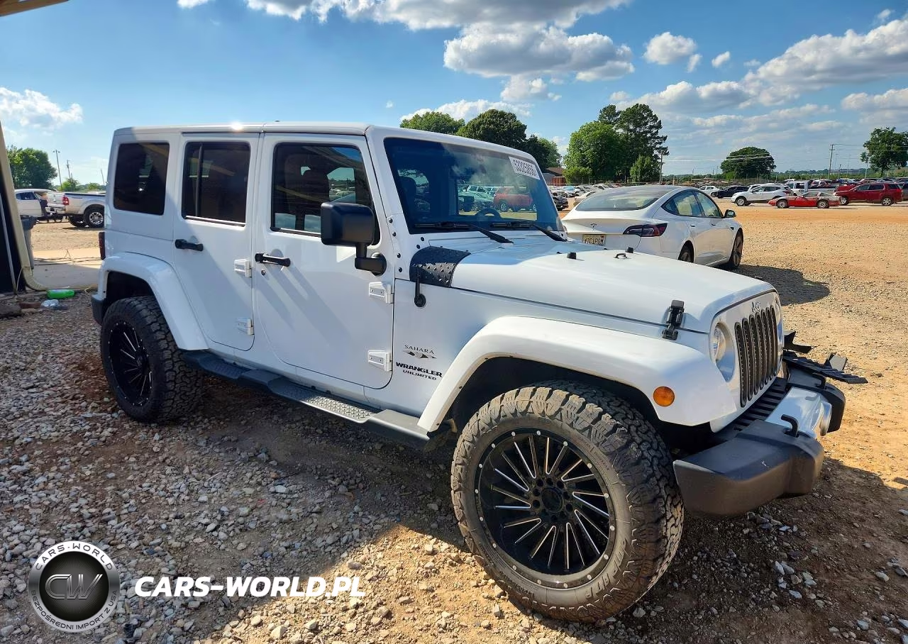 2017 Jeep Wrangler Unlimited Sahara VIN:1C4BJWEG2HL554844 - 4