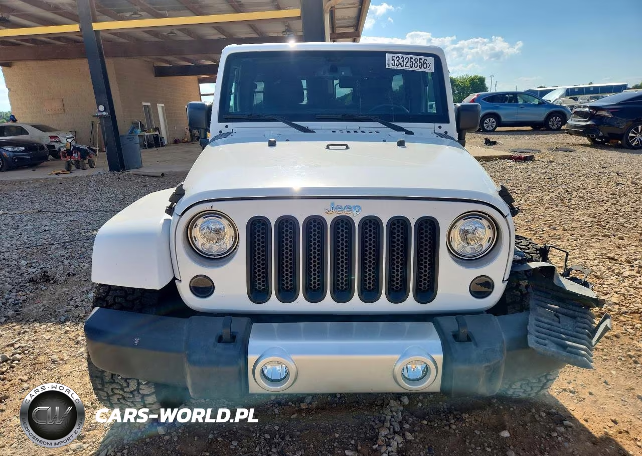 2017 Jeep Wrangler Unlimited Sahara VIN:1C4BJWEG2HL554844 - 5