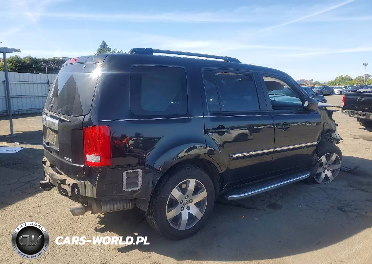 2015 Honda Pilot Touring VIN:5FNYF3H94FB011132 - 3