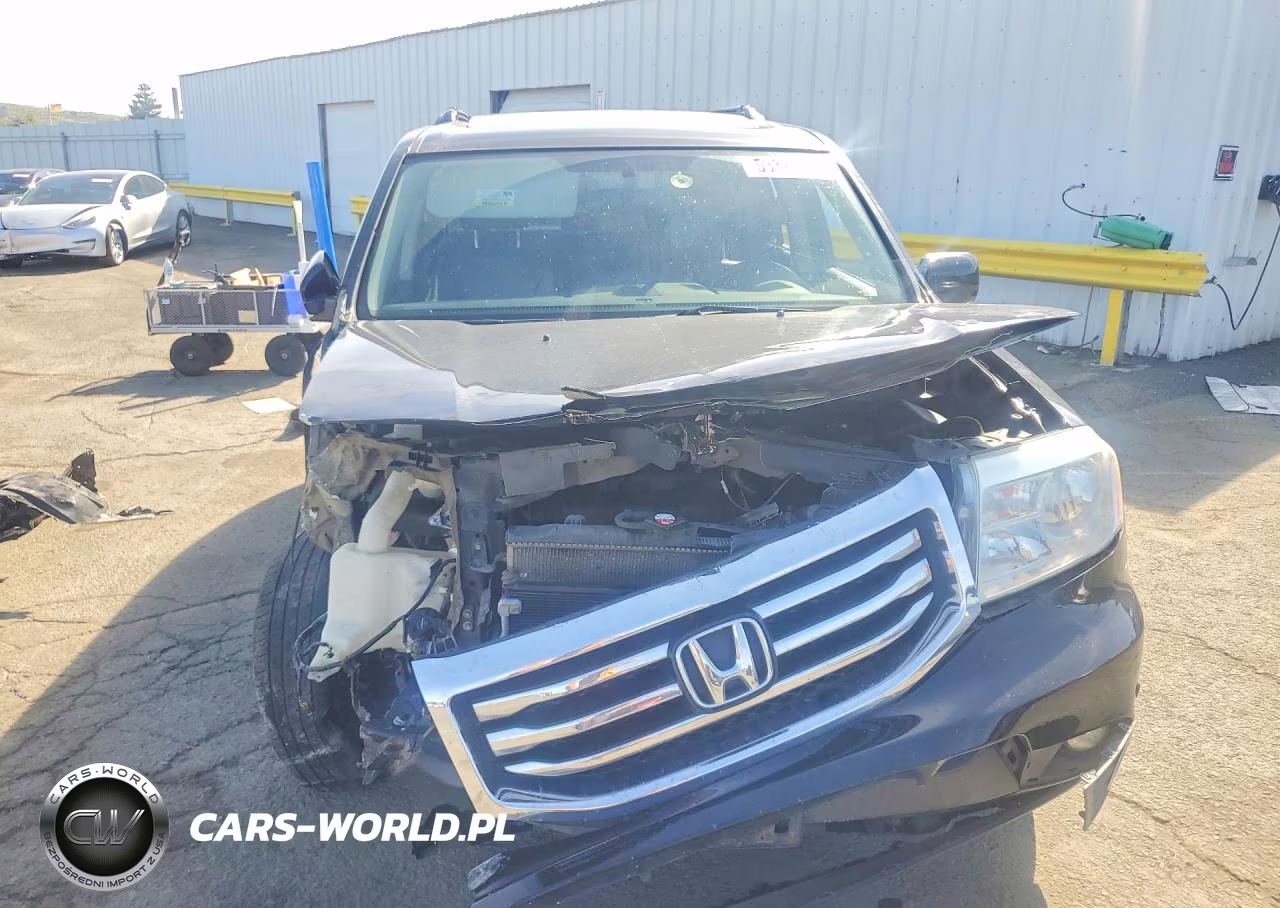 2015 Honda Pilot Touring VIN:5FNYF3H94FB011132 - 5