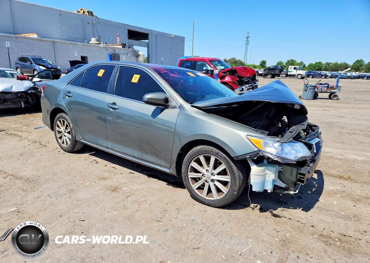 2014 Toyota Camry Xle VIN:4T1BF1FKXEU734758 - 4