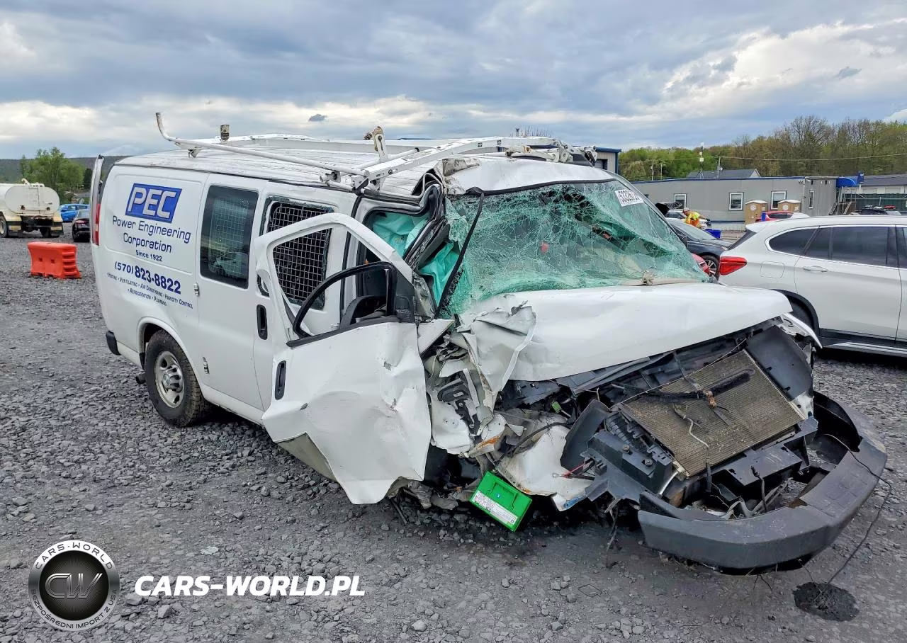2018 Chevrolet Express G2500 VIN:1GCWGAFG6J1340362 - 5