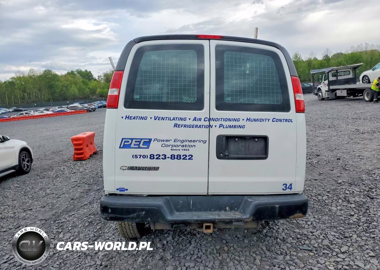 2018 Chevrolet Express G2500 VIN:1GCWGAFG6J1340362 - 7