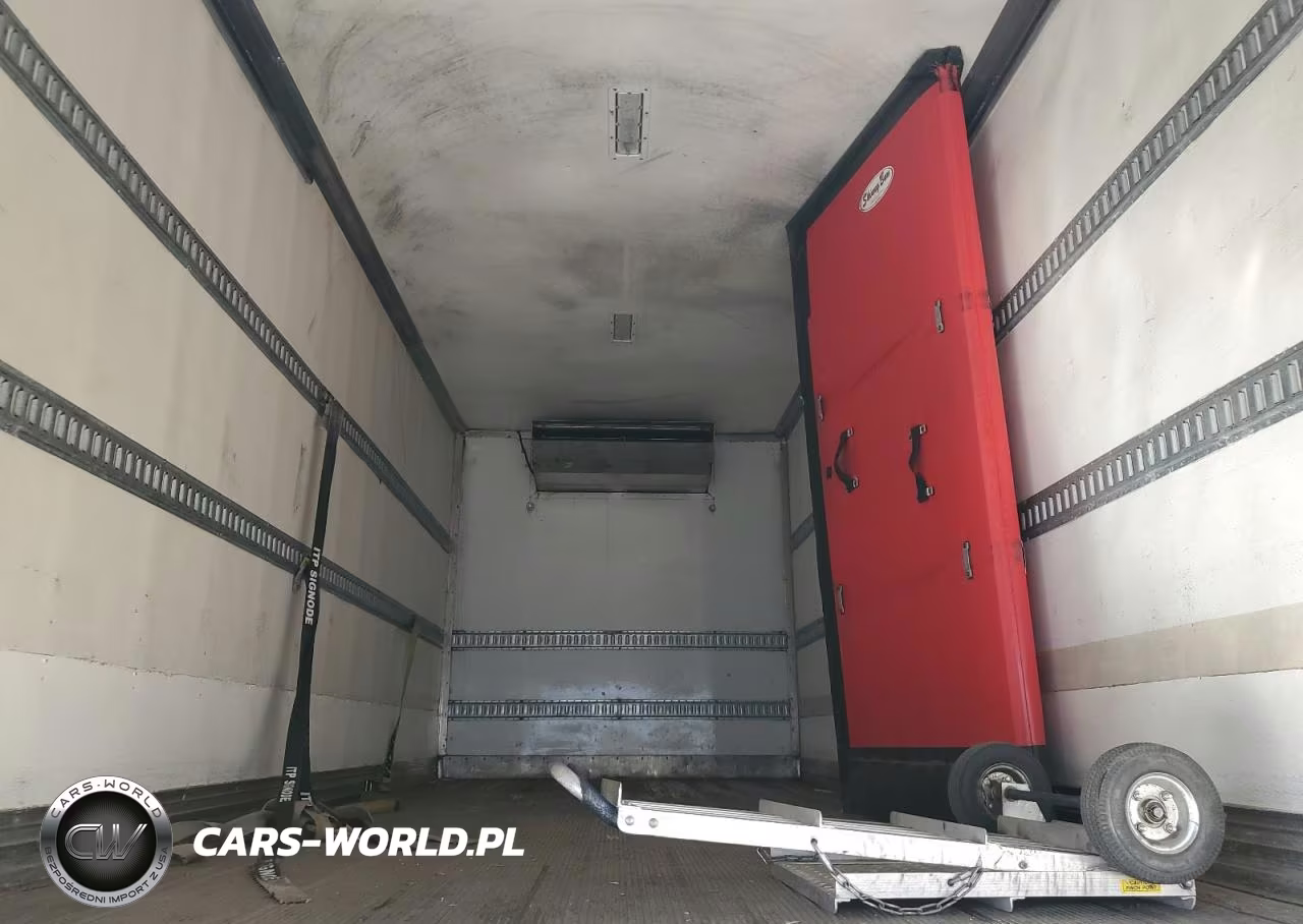2019 Isuzu Ftr Refrigerated Box Truck VIN:54DK6S162KSG00238 - 10