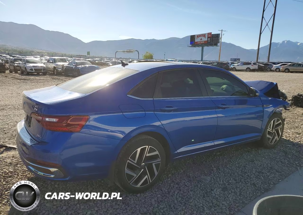 2024 Volkswagen Jetta Sel VIN:3VWGM7BU9RM014935 - 3