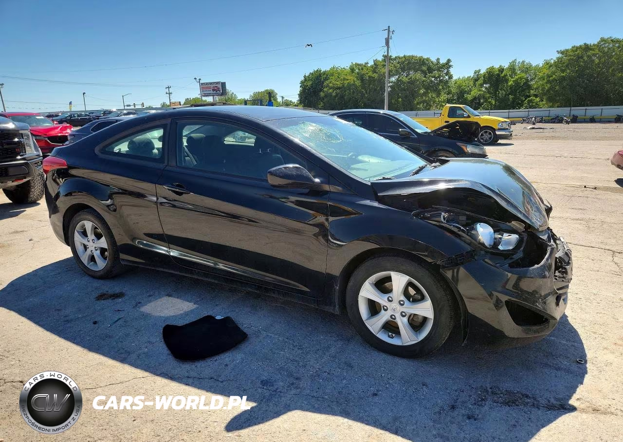 2013 Hyundai Elantra Coupe Gs VIN:KMHDH6AE2DU023474 - 4