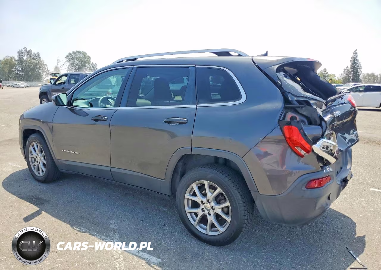 2016 Jeep Cherokee Latitude VIN:1C4PJLCB4GW329785 - 2