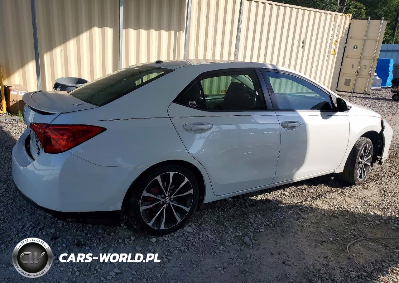 2017 Toyota Corolla Se VIN:5YFBURHEXHP711918 - 3