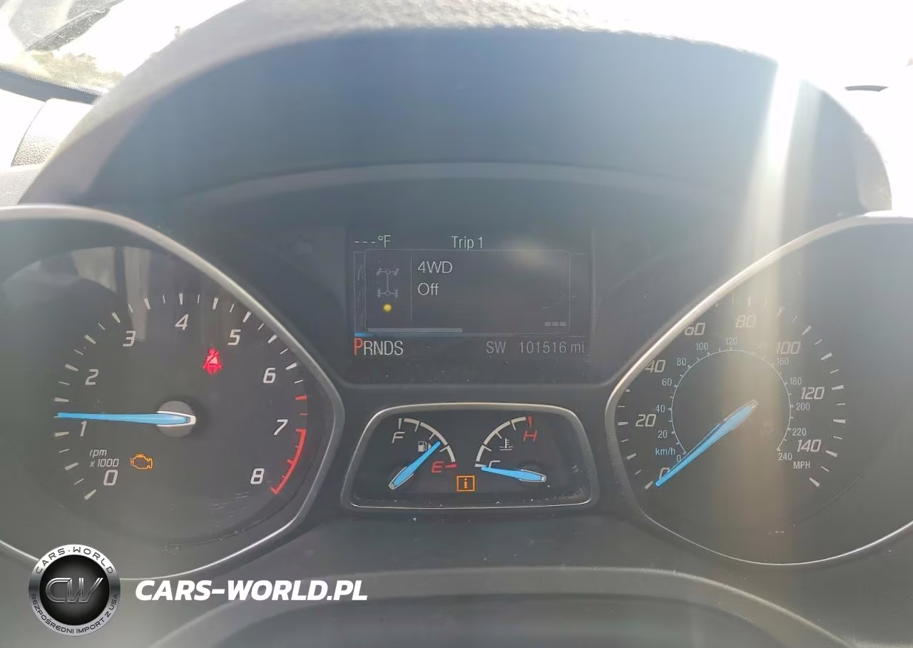 2015 Ford Escape Titanium VIN:1FMCU9JX4FUB15117 - 9