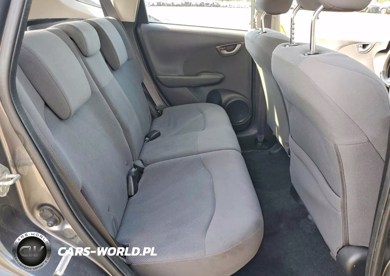 2012 Honda Fit VIN:JHMGE8G32CC026809 - 10