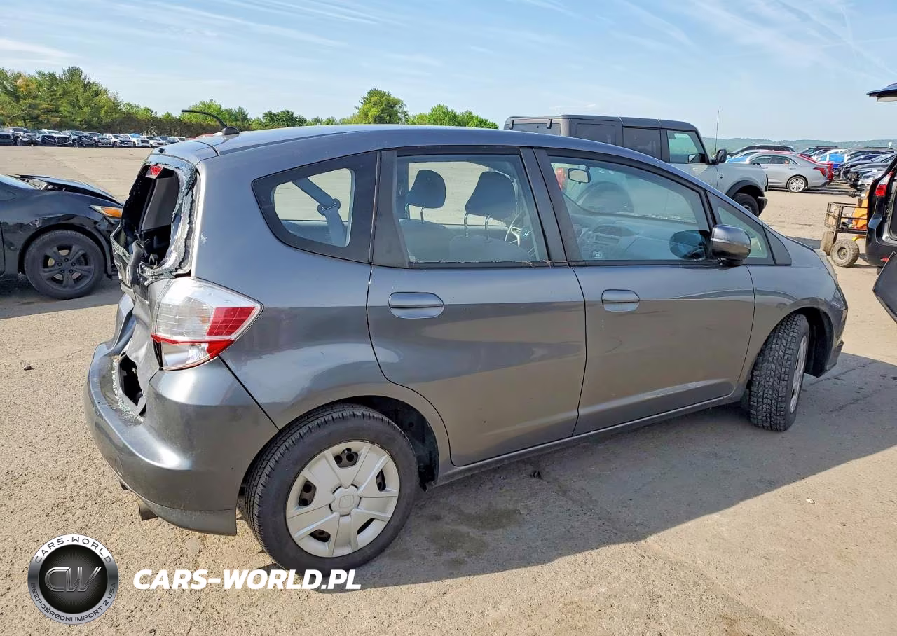 2012 Honda Fit VIN:JHMGE8G32CC026809 - 3
