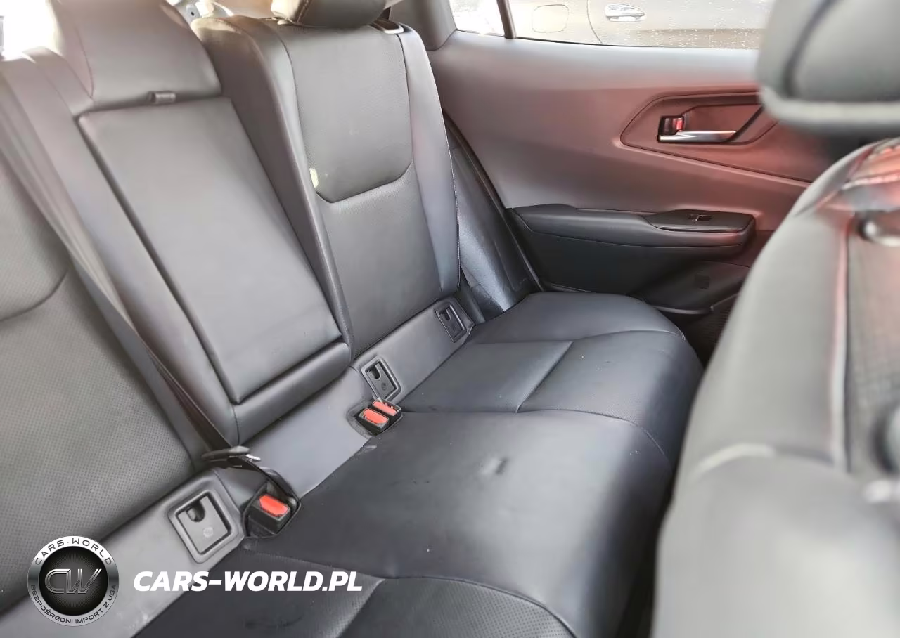 2026 Toyota Prius Xle VIN:JTDACAAU7T3066194 - 10