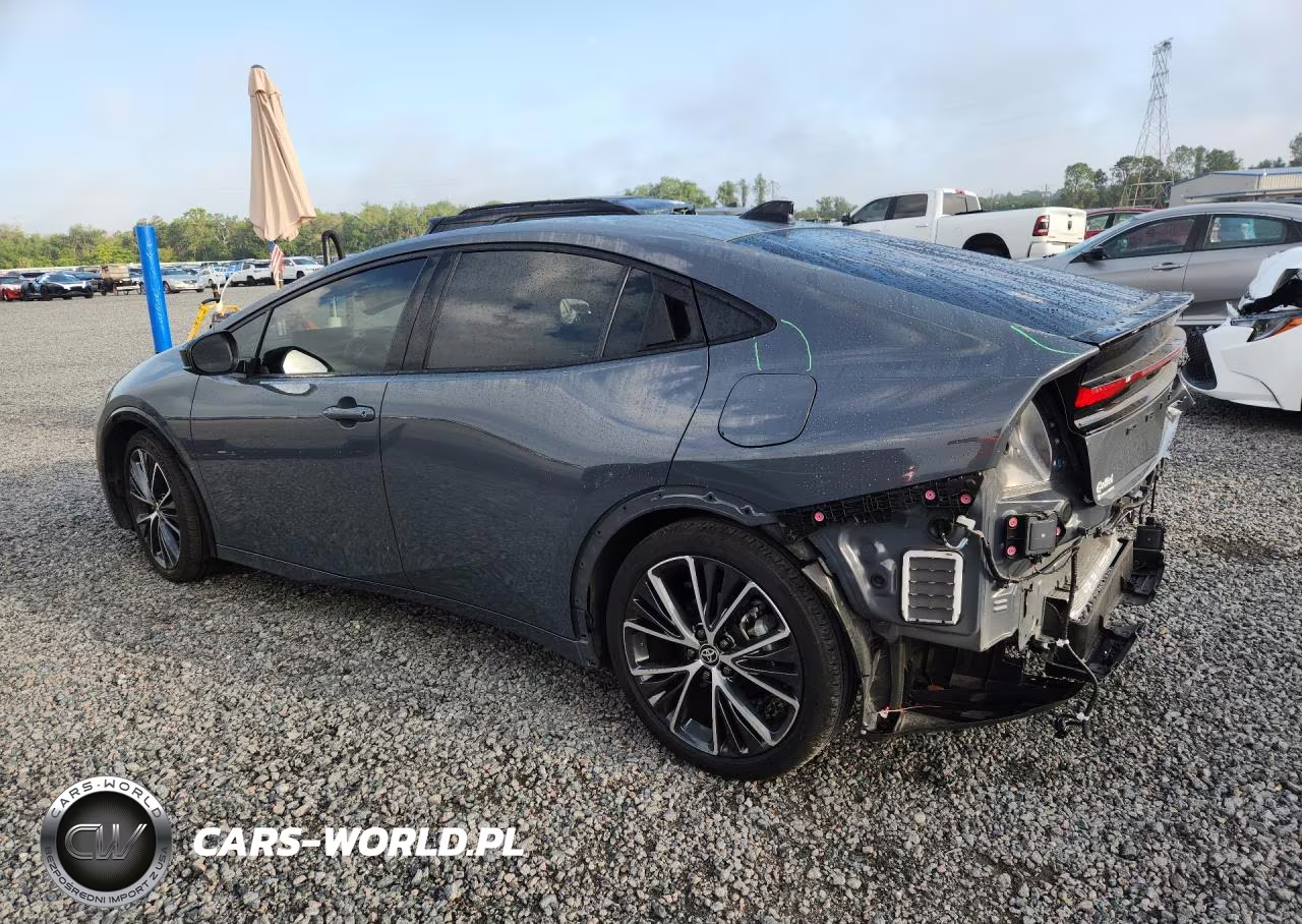2026 Toyota Prius Xle VIN:JTDACAAU7T3066194 - 2