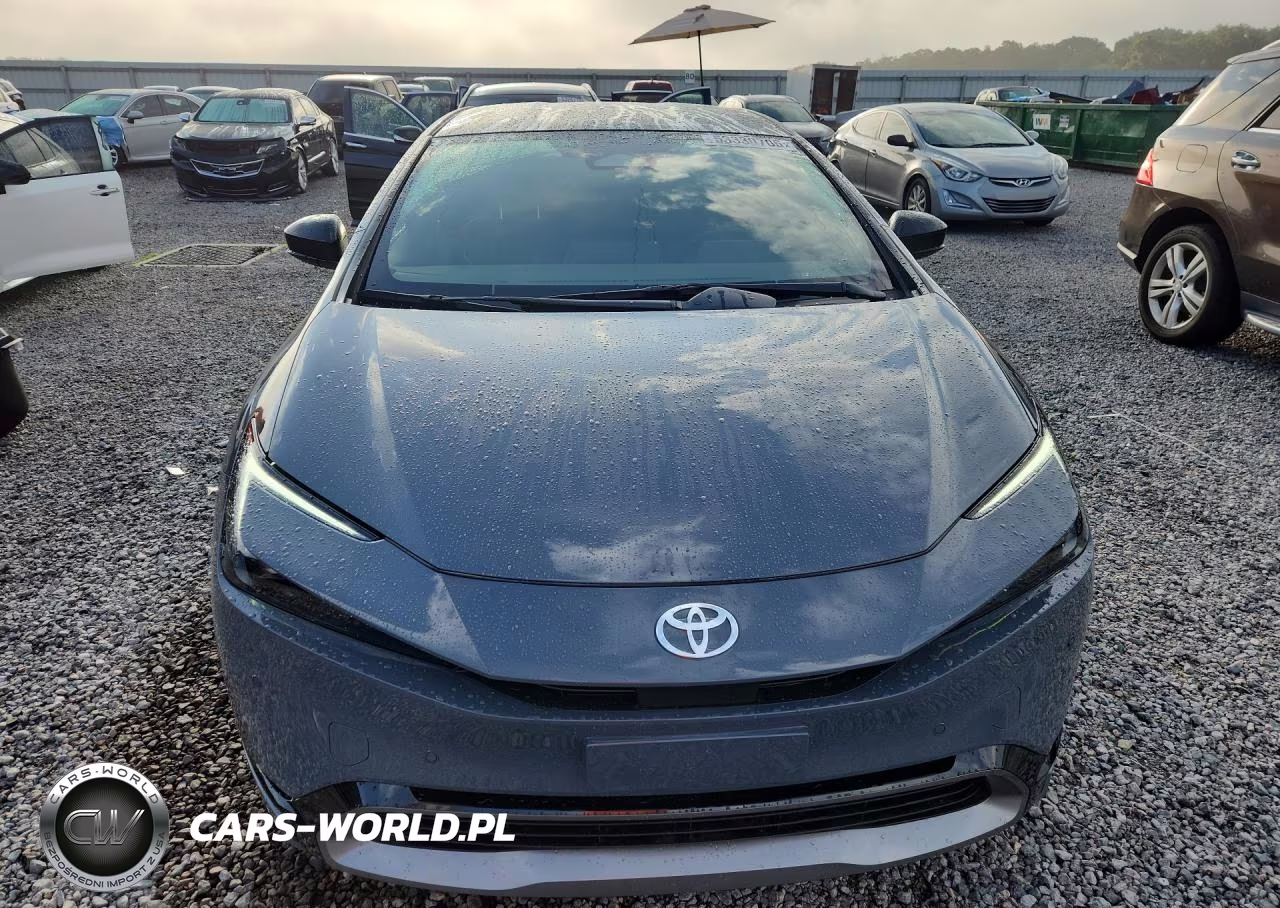 2026 Toyota Prius Xle VIN:JTDACAAU7T3066194 - 5