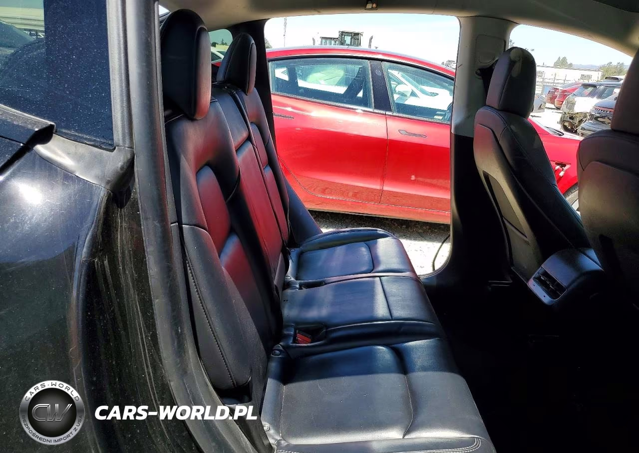 2021 Tesla Model Y VIN:5YJYGDEEXMF105419 - 11
