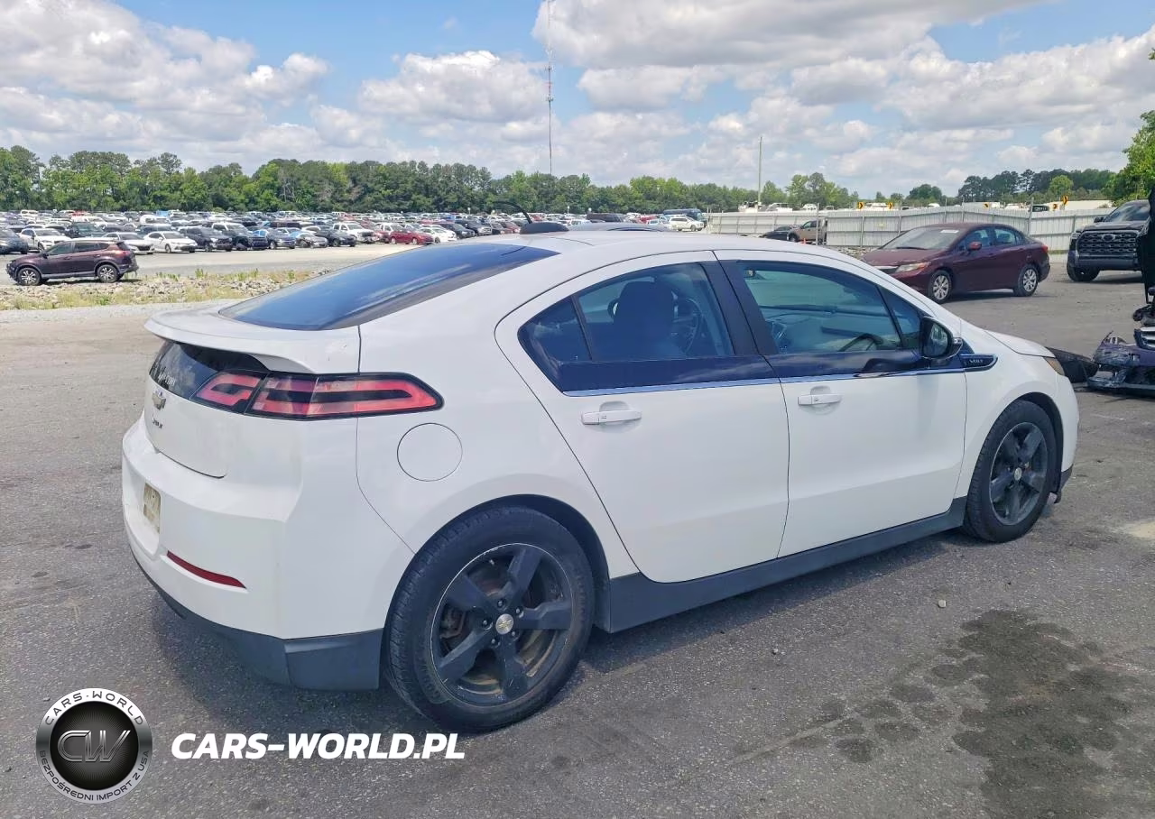 2015 Chevrolet Volt VIN:1G1RC6E46FU131683 - 3