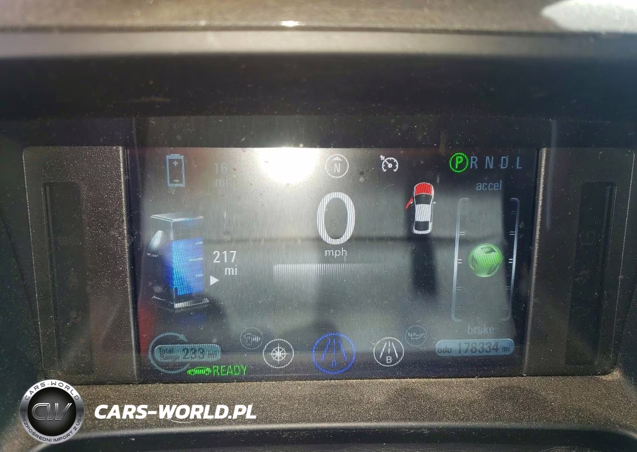 2015 Chevrolet Volt VIN:1G1RC6E46FU131683 - 9