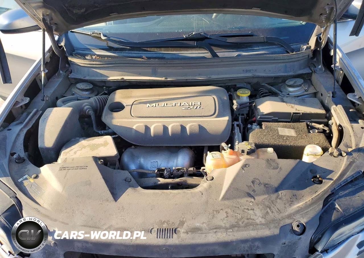 2019 Jeep Cherokee Latitude Plus VIN:1C4PJLLB4KD152014 - 12