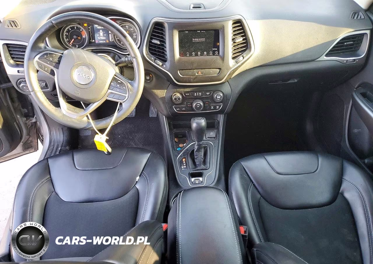2019 Jeep Cherokee Latitude Plus VIN:1C4PJLLB4KD152014 - 8