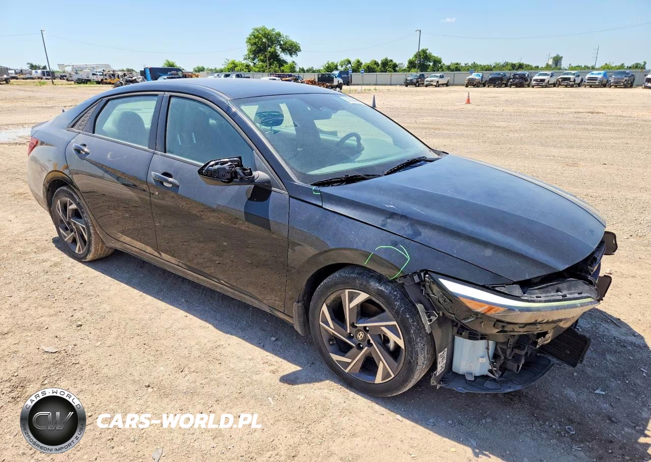 2025 Hyundai Elantra Sel Sport VIN:KMHLM4DG5SU963693 - 4