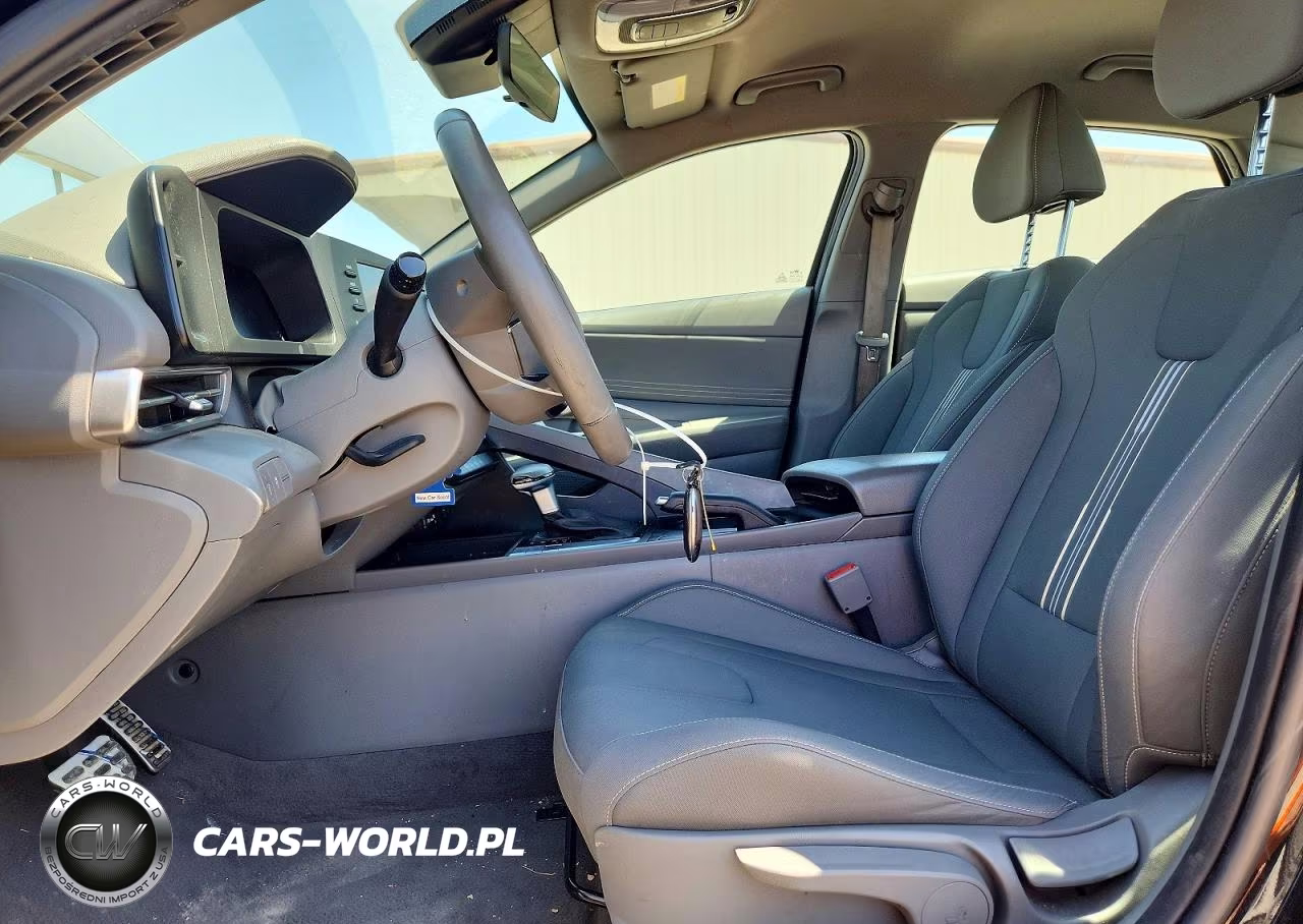 2025 Hyundai Elantra Sel Sport VIN:KMHLM4DG5SU963693 - 7