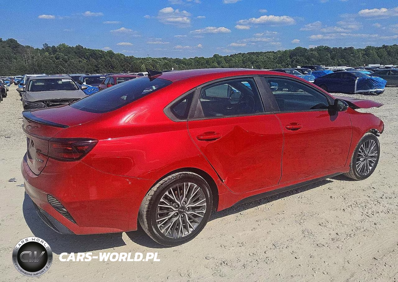 2024 Kia Forte Gt Line VIN:3KPF54AD6RE748714 - 3
