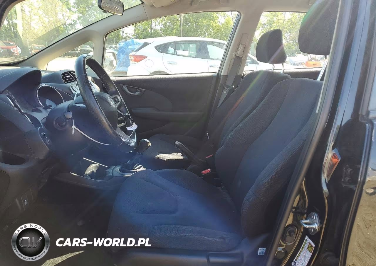 2012 Honda Fit Sport VIN:JHMGE8G56CS004318 - 7