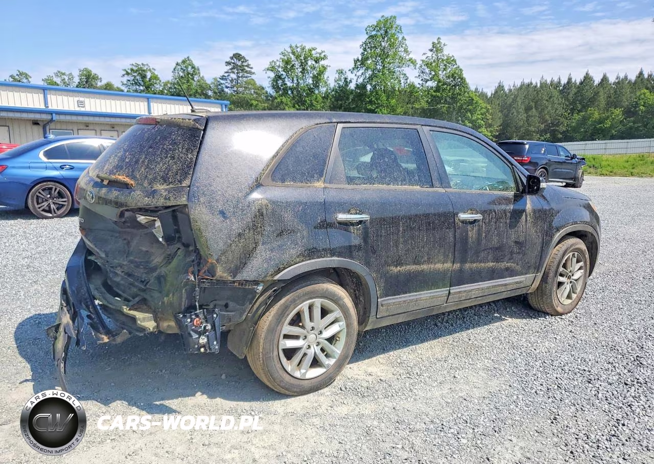 2015 Kia Sorento Lx VIN:5XYKT3A67FG622229 - 3