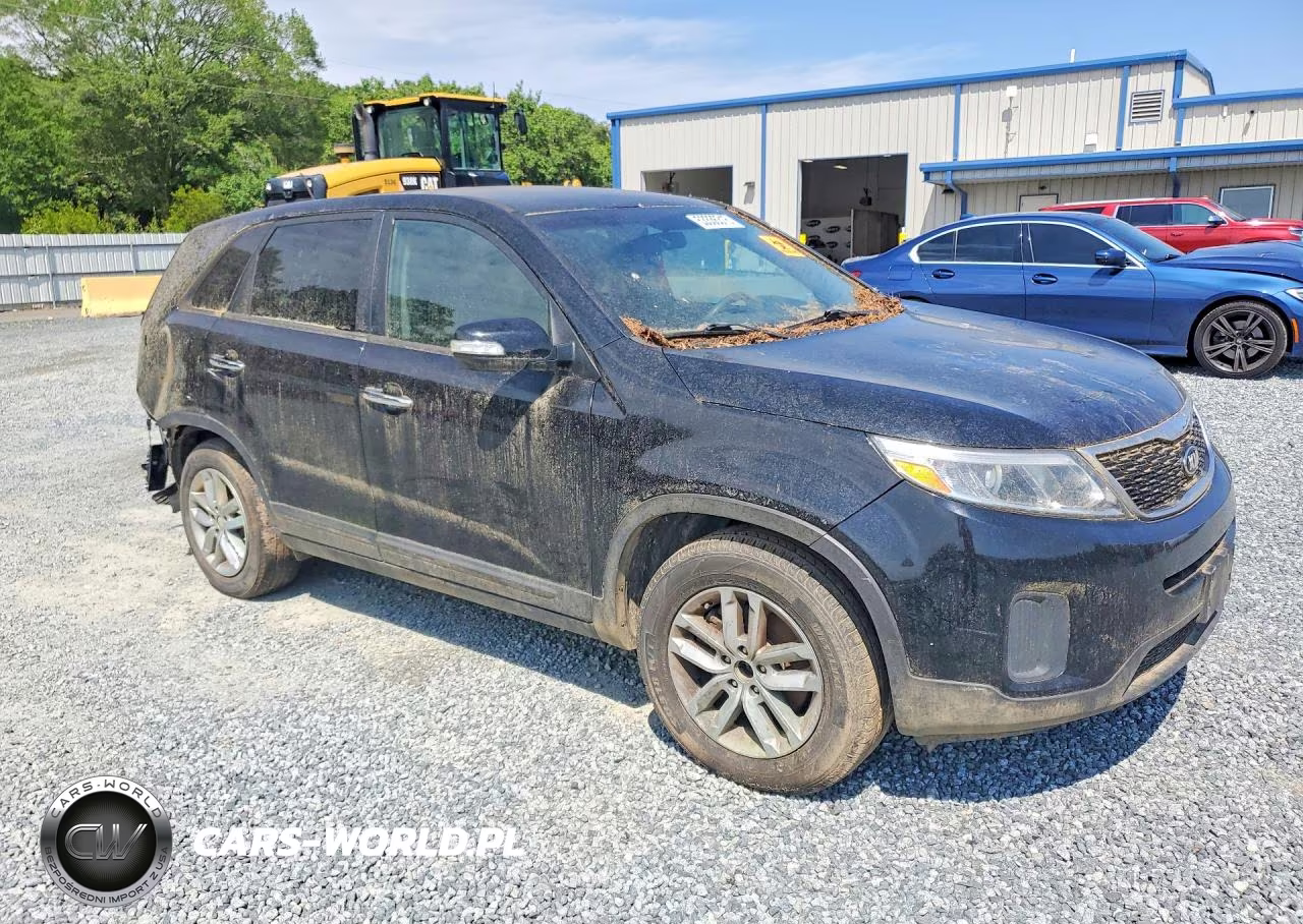 2015 Kia Sorento Lx VIN:5XYKT3A67FG622229 - 4