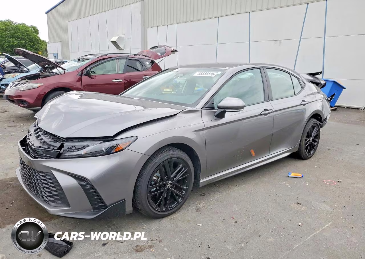 2025 Toyota Camry Se – zdjęcie 1 z 12
