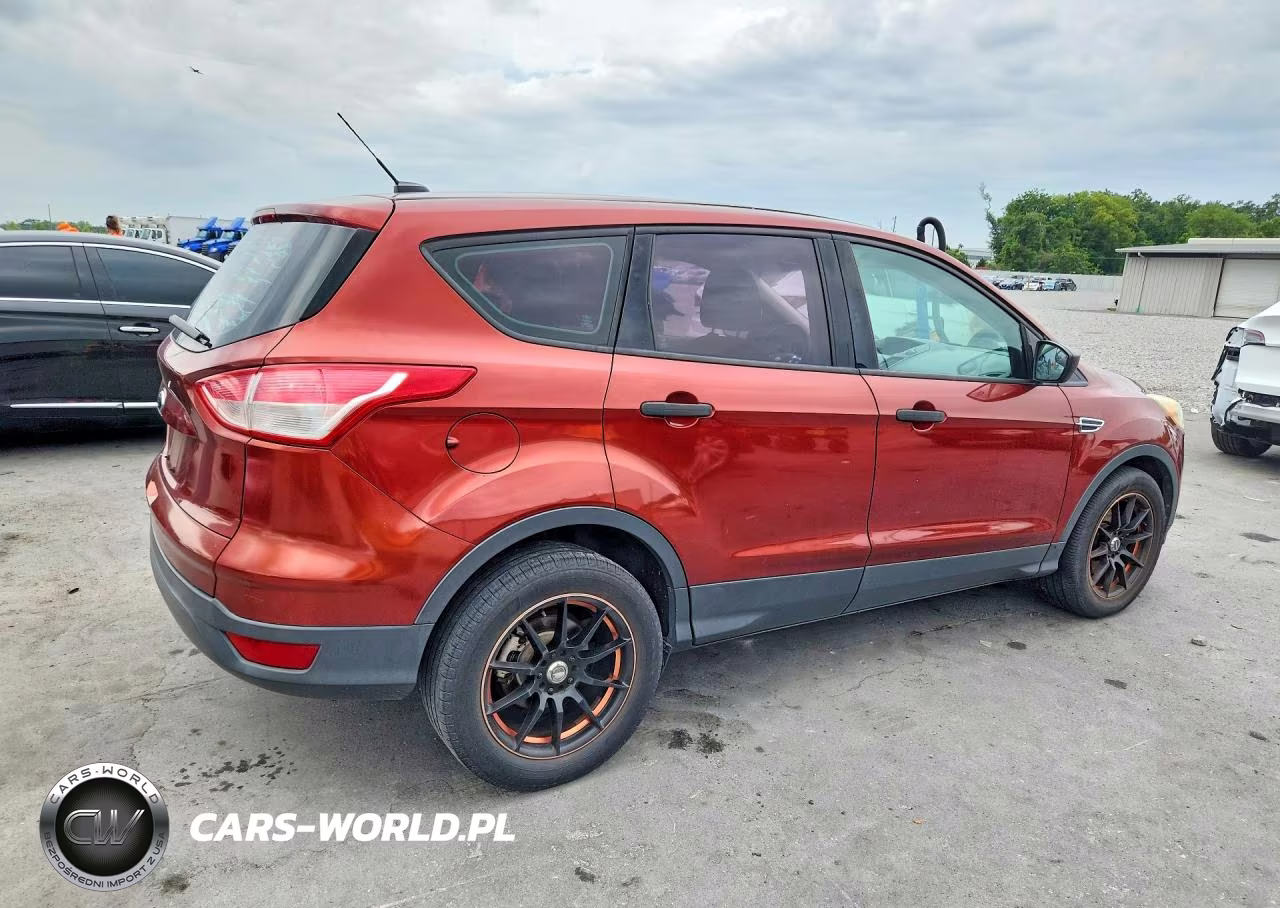 2016 Ford Escape S VIN:1FMCU0F75GUA60893 - 3