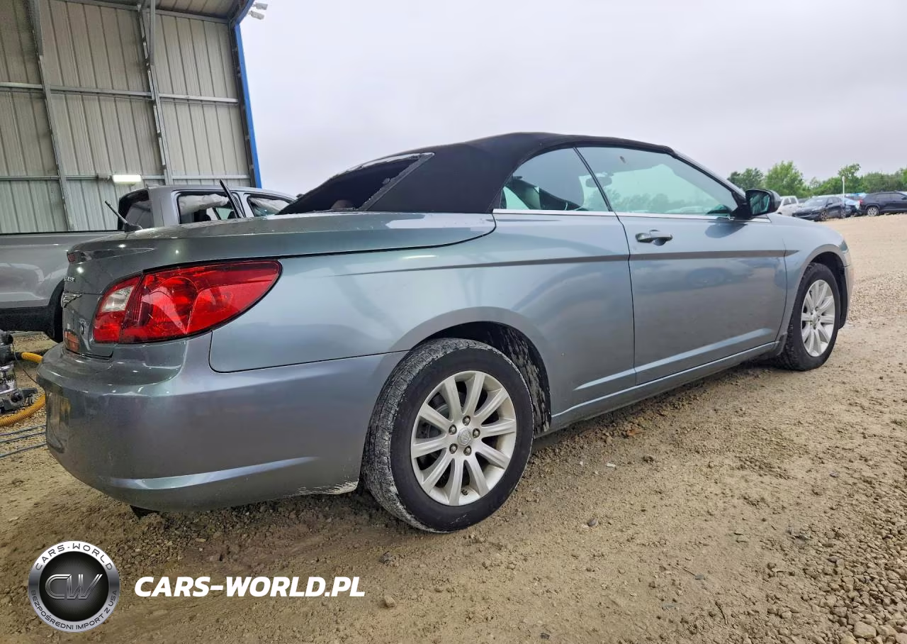 2010 Chrysler Sebring Touring VIN:1C3BC5ED8AN181981 - 3
