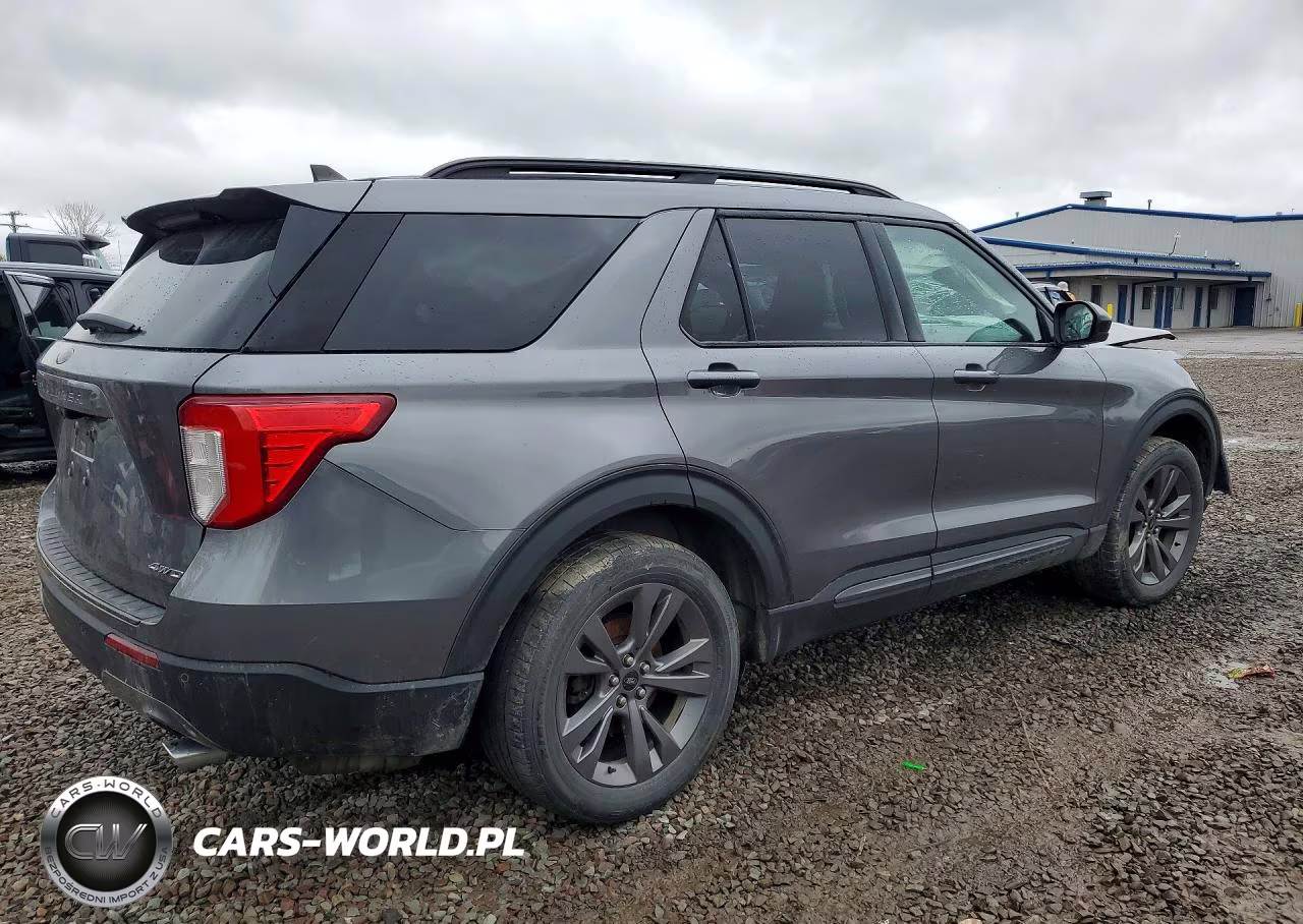 2022 Ford Explorer Xlt VIN:1FMSK8DH0NGA20325 - 3