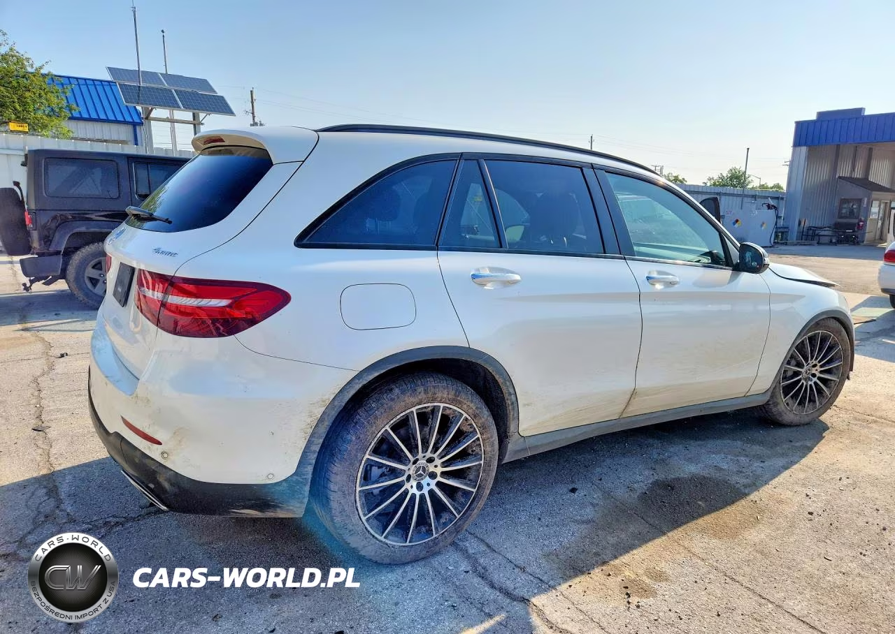 2018 Mercedes-Benz Glc 300 4Matic VIN:WDC0G4KB4JV024284 - 3