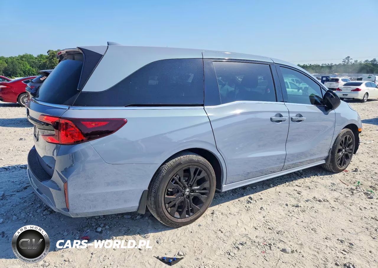 2026 Honda Odyssey Sport-L VIN:5FNRL6H72TB011218 - 3