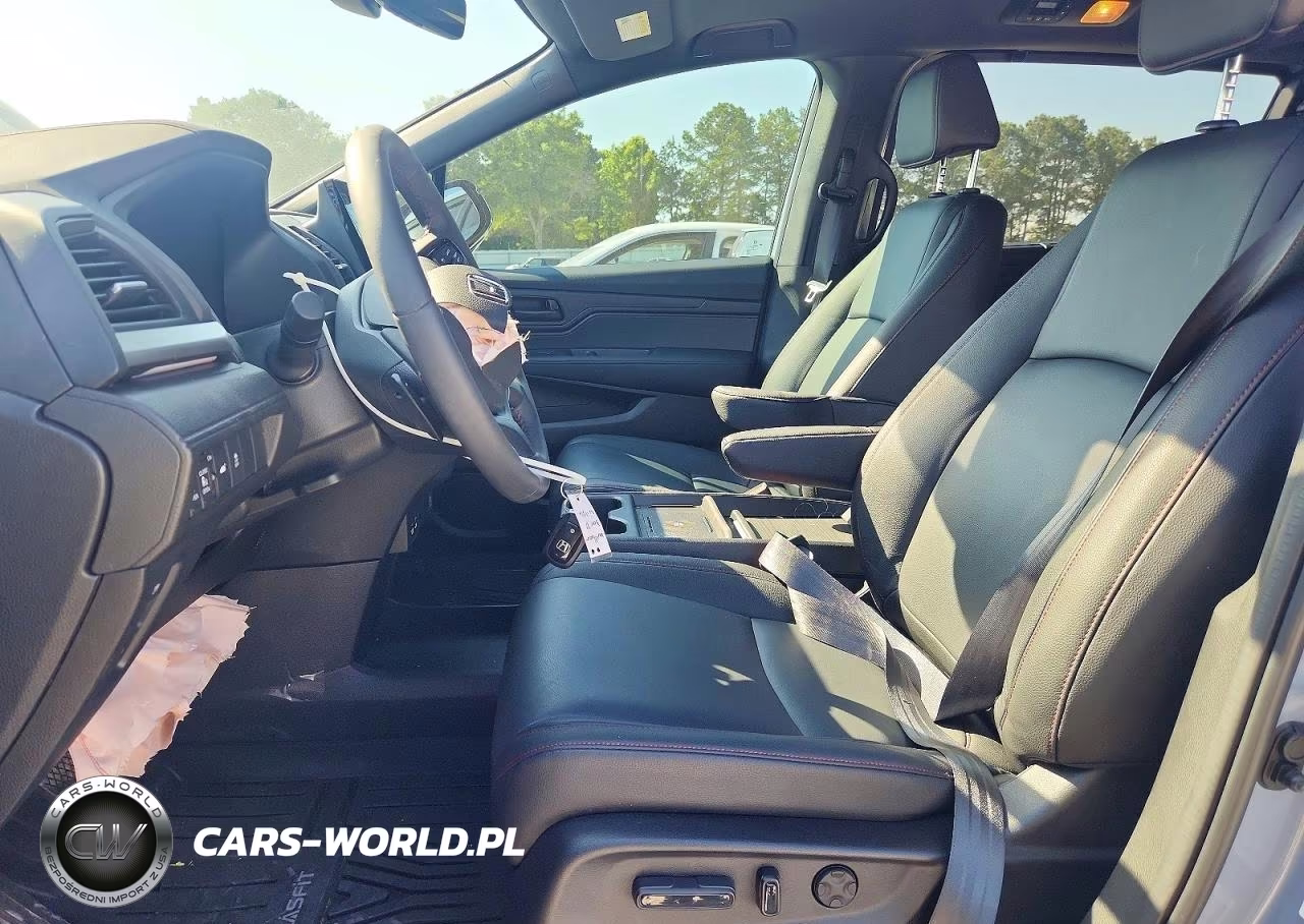 2026 Honda Odyssey Sport-L VIN:5FNRL6H72TB011218 - 7