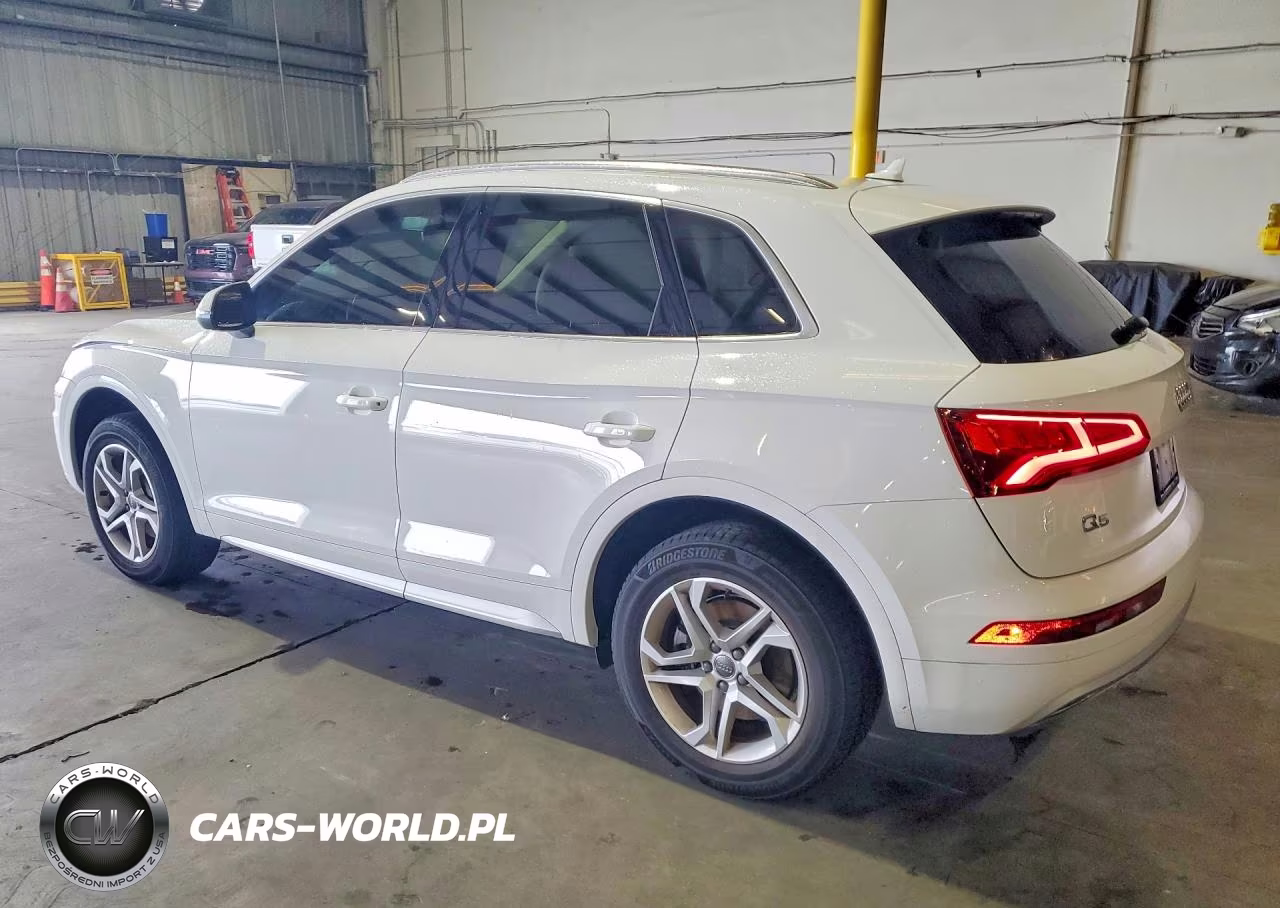 2019 Audi Q5 Premium VIN:WA1ANAFY3K2039014 - 2