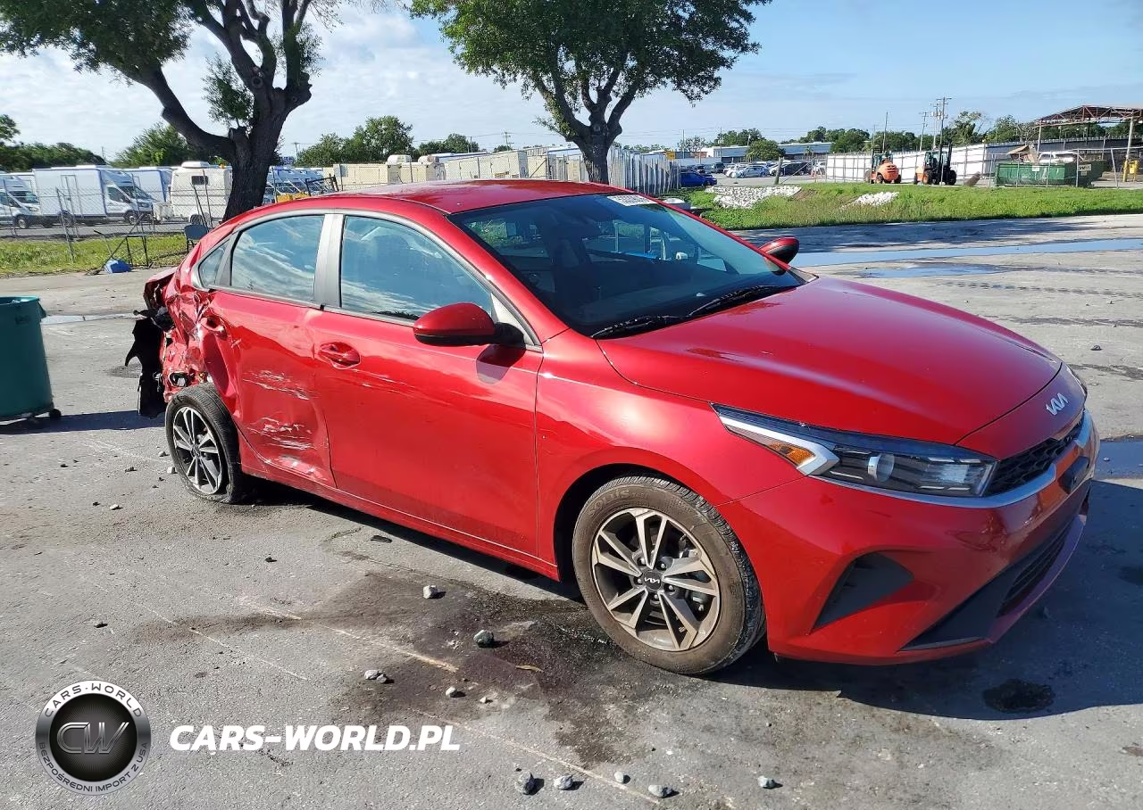 2024 Kia Forte Lxs VIN:3KPF24AD7RE775610 - 4