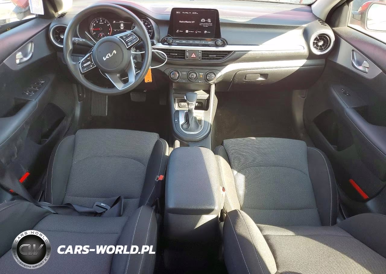 2024 Kia Forte Lxs VIN:3KPF24AD7RE775610 - 8