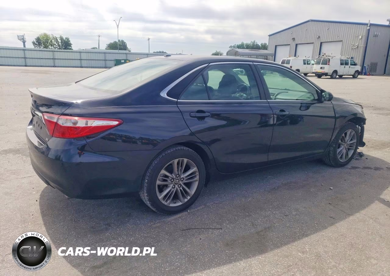 2017 Toyota Camry Se VIN:4T1BF1FK0HU384299 - 3