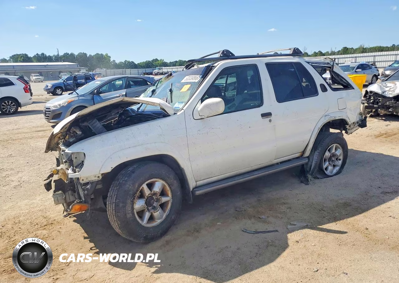 1999 Nissan Pathfinder Xe