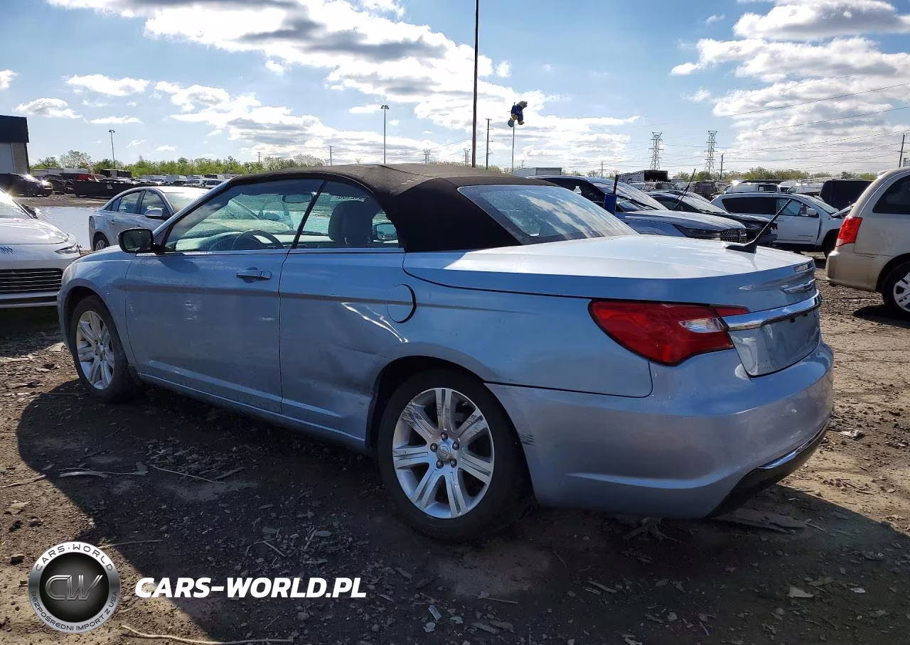 2013 Chrysler 200 Touring VIN:1C3BCBEG3DN738602 - 2